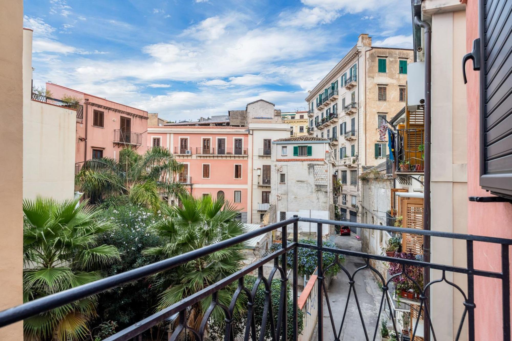 Open Sicily Homes - Near The Central Train Station — Photos 1